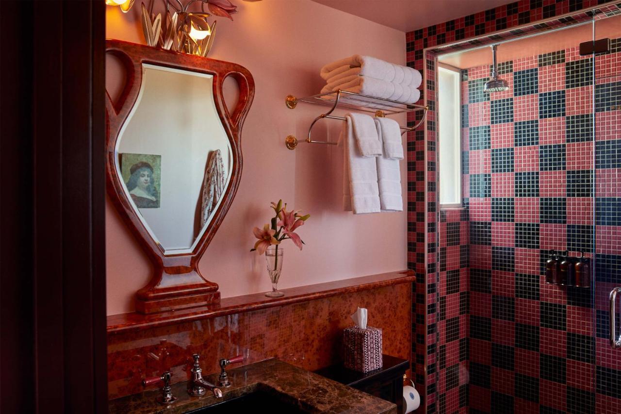 Ulysses, An Ash Hotel Baltimore Eksteriør billede